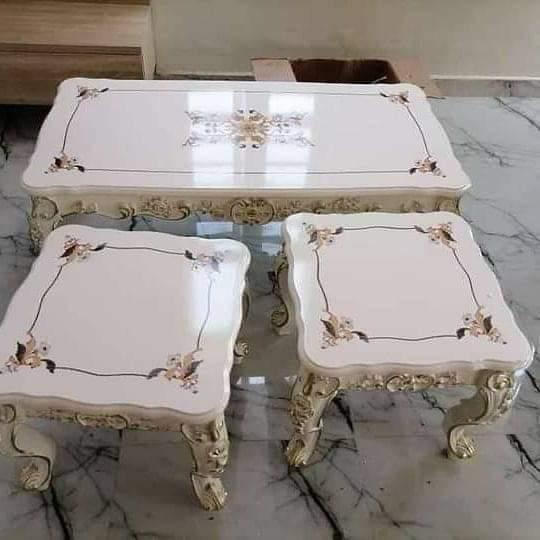 WHITE ROYAL CENTER TABLE & 2 SIDE STOOLS WITH FLOWER DESIGN (BENFU) WHITE ROYAL CENTER TABLE & 2 SIDE STOOLS WITH FLOWER DESIGN (BENFU)